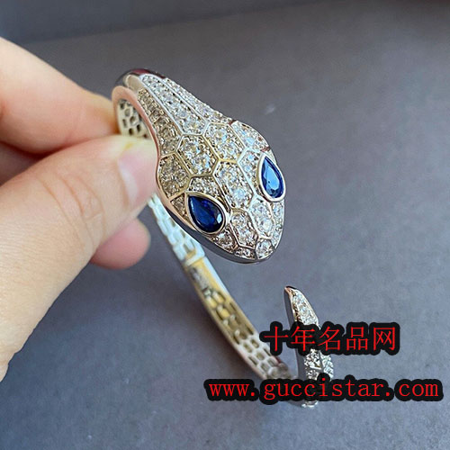 寶格麗蛇手鐲 滿鉆形態栩栩如生手鐲
