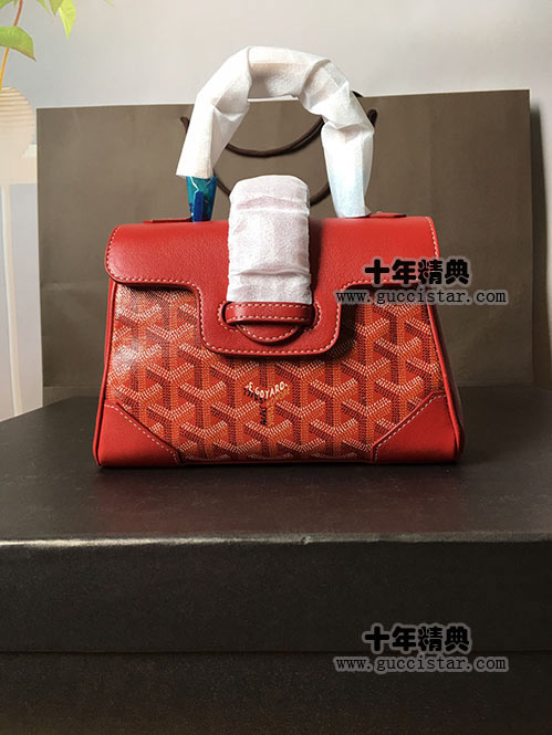 戈雅西貢包手感細膩 輕便耐磨