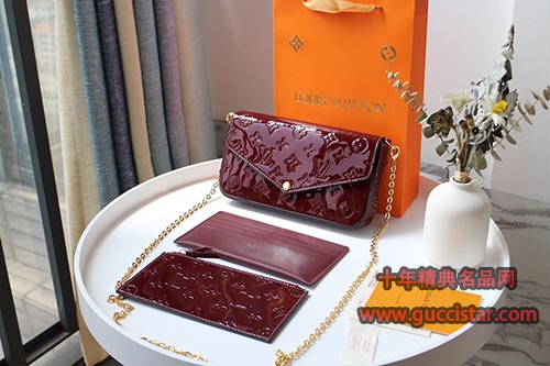 POCHETTE FéLICIE鏈條包M64358 lv漆皮三件套0