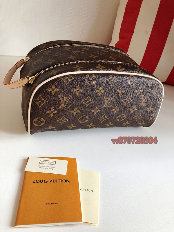 lv盥洗袋_古力娜扎款老花lv洗漱包 化妝包 手包 M47528