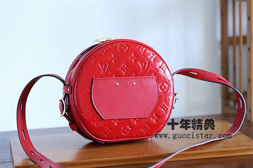 2019新款lv漆皮圓餅包 BOITE CHAPEAU SOUPLE手袋0