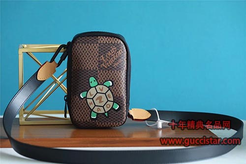 NIGO聯(lián)名lv烏龜包男女迷你挎包手機(jī)包
