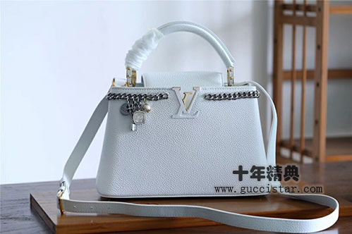 2019年春季款鏈條Capucines小號手袋 那英同款0