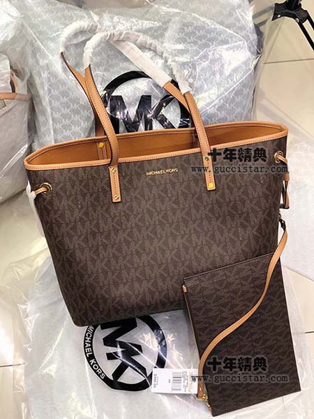 MK購物袋 附手包 經典PVC字母印花 黑白棕