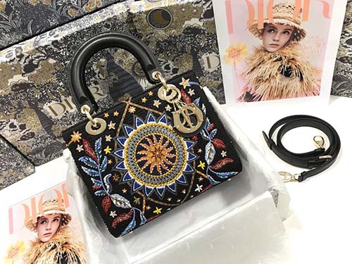 Lady Dior五格刺繡星月珠子 典雅和美麗時髦且富有女性魅力