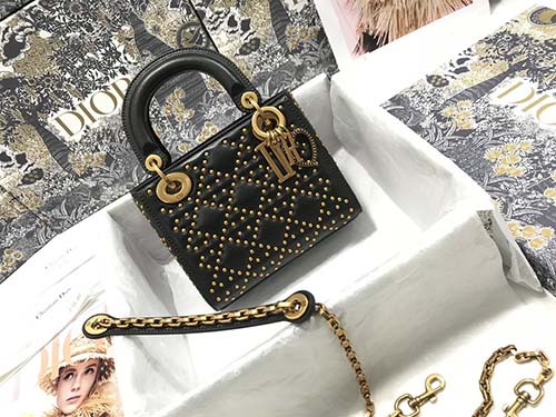 Dior Amour三格手工柳釘 為中國情人度身定做的限量款