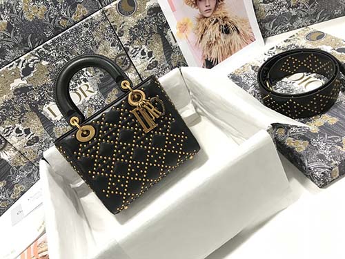 Dior Amour四格手工柳釘 夠女人夠性感甜而不膩十分大氣