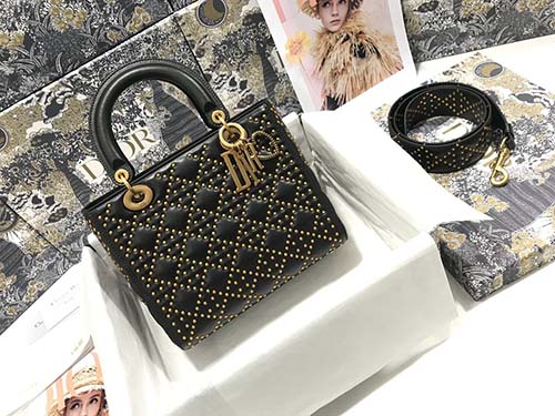 Dior Amour五格手工柳釘 為中國情人度身定做 僅中國區限量發售