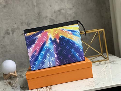 lv極光手包手拿包 Pochette Voyage中號手拿包M61692