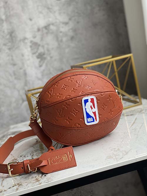 LVxNBA SEASON匠心呈獻Ball in Basket手袋M57974籃球